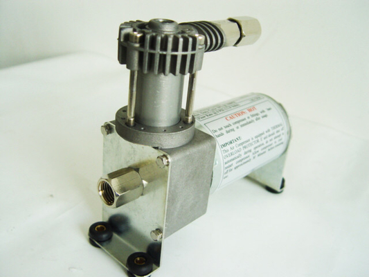 Goede prijs. Zilveren 120psi 12V de Luchtcompressor van YURUI 6273R voor Luchtkussens, 0,5 Gallonstank online