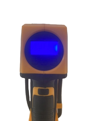 Digitale auto luchtcompressor met batterij en LED licht voor auto banden opblazen