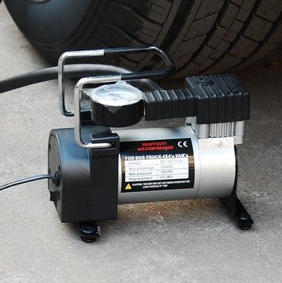 12v Compressor van de metaal de Draagbare Lucht voor Enige Cilinder van de Auto de Zwarte Zilveren Kleur