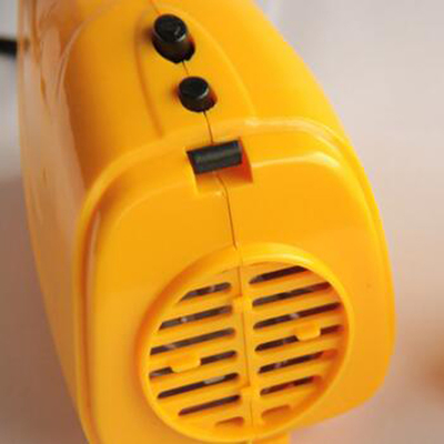 Draagbare plastic auto stofzuiger met adapter