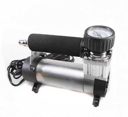 Goede prijs. Zilveren Zwarte Op zwaar werk berekende Draagbare de Luchtpomp van de Luchtcompressor 12v 140 Psi voor Auto online